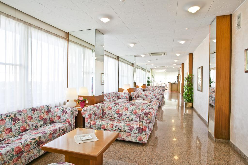 Hotel Sporting Cesenatico Exteriér fotografie